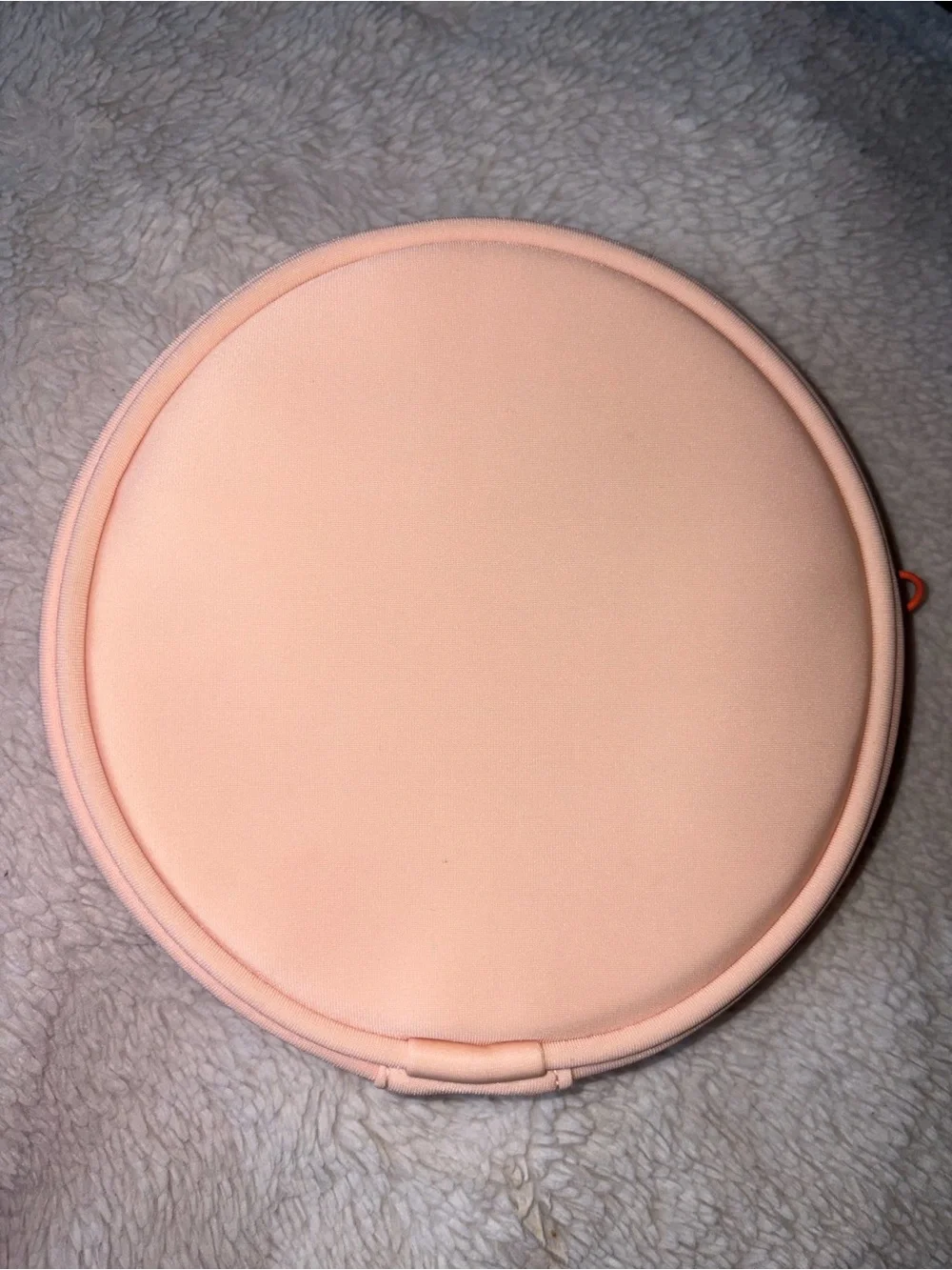 Marc Jacobs Daisy Round Peach Cosmetic Case